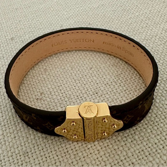 Louis Vuitton Nano Bracelet - Picture 2 of 7